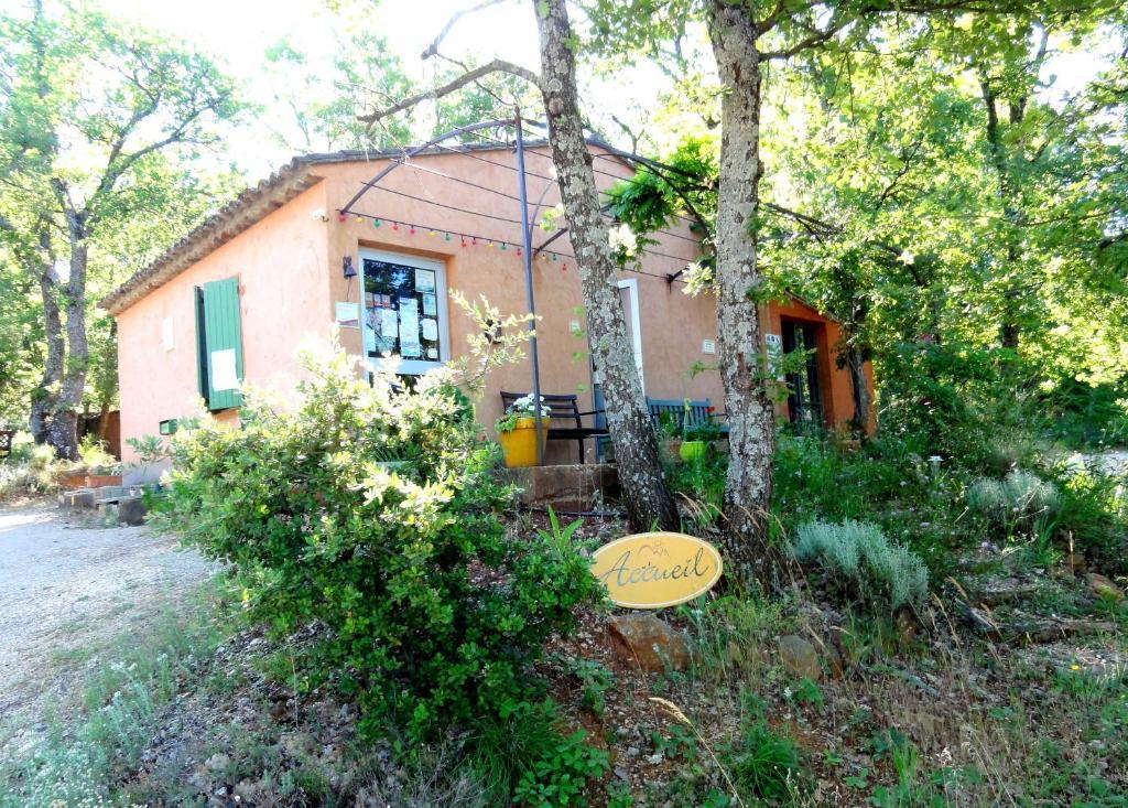 La Colline Des Ocres Village De Vacances 3 Etoiles Apt Dış mekan fotoğraf
